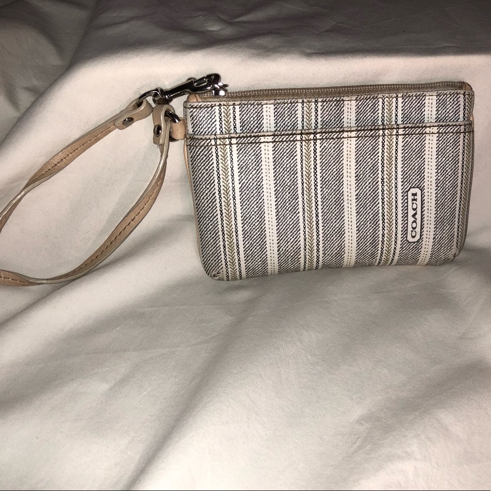 Women’s Wristlet